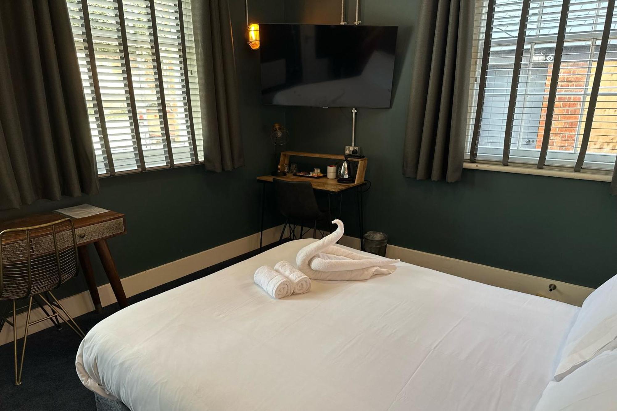 The Quarters Apartment Weedon Bec Ngoại thất bức ảnh